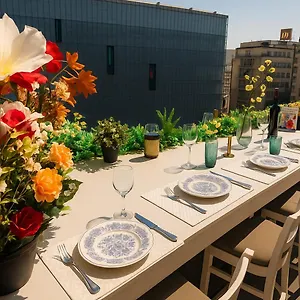 https://old-town-apartment-with-amazing-view-from-the-balcony.bucharesthotelsnow.com